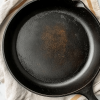 clean cast iron skillet