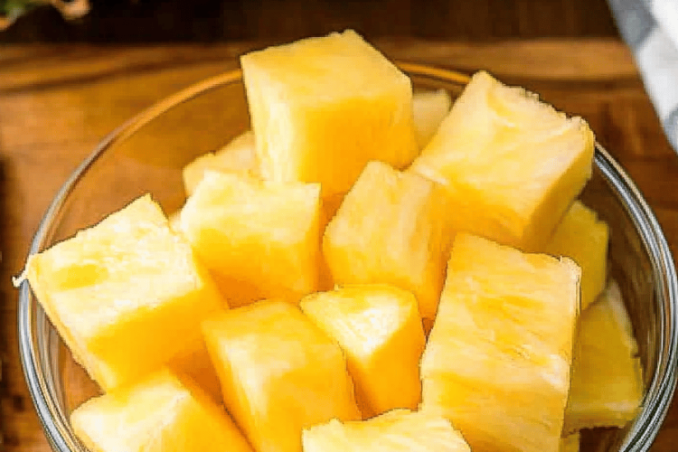 cut pineapple