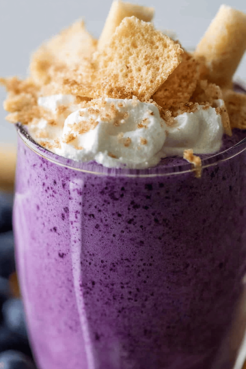 Blueberry cheesecake smoothie